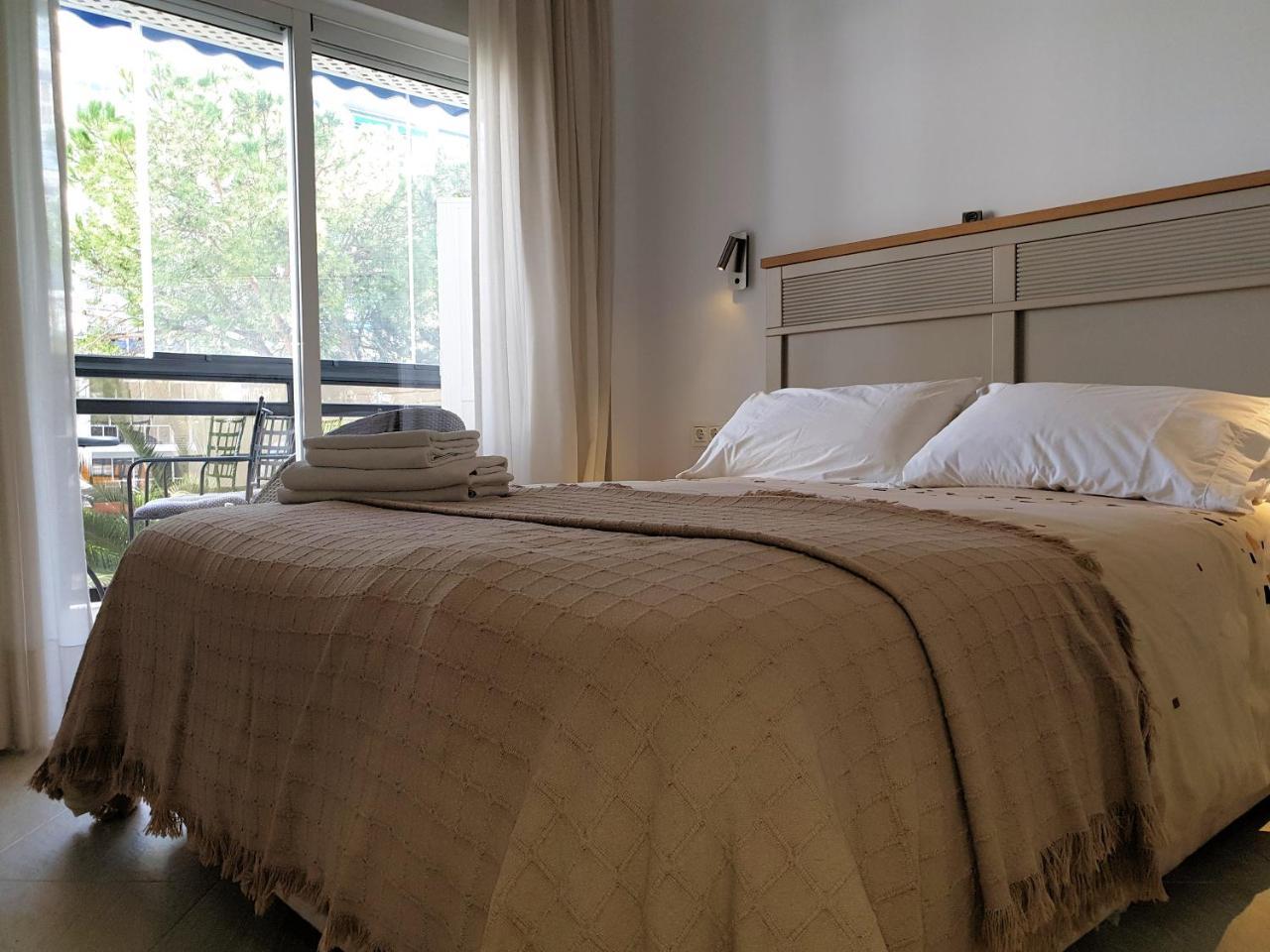 Skol Apartments Марбеля Екстериор снимка