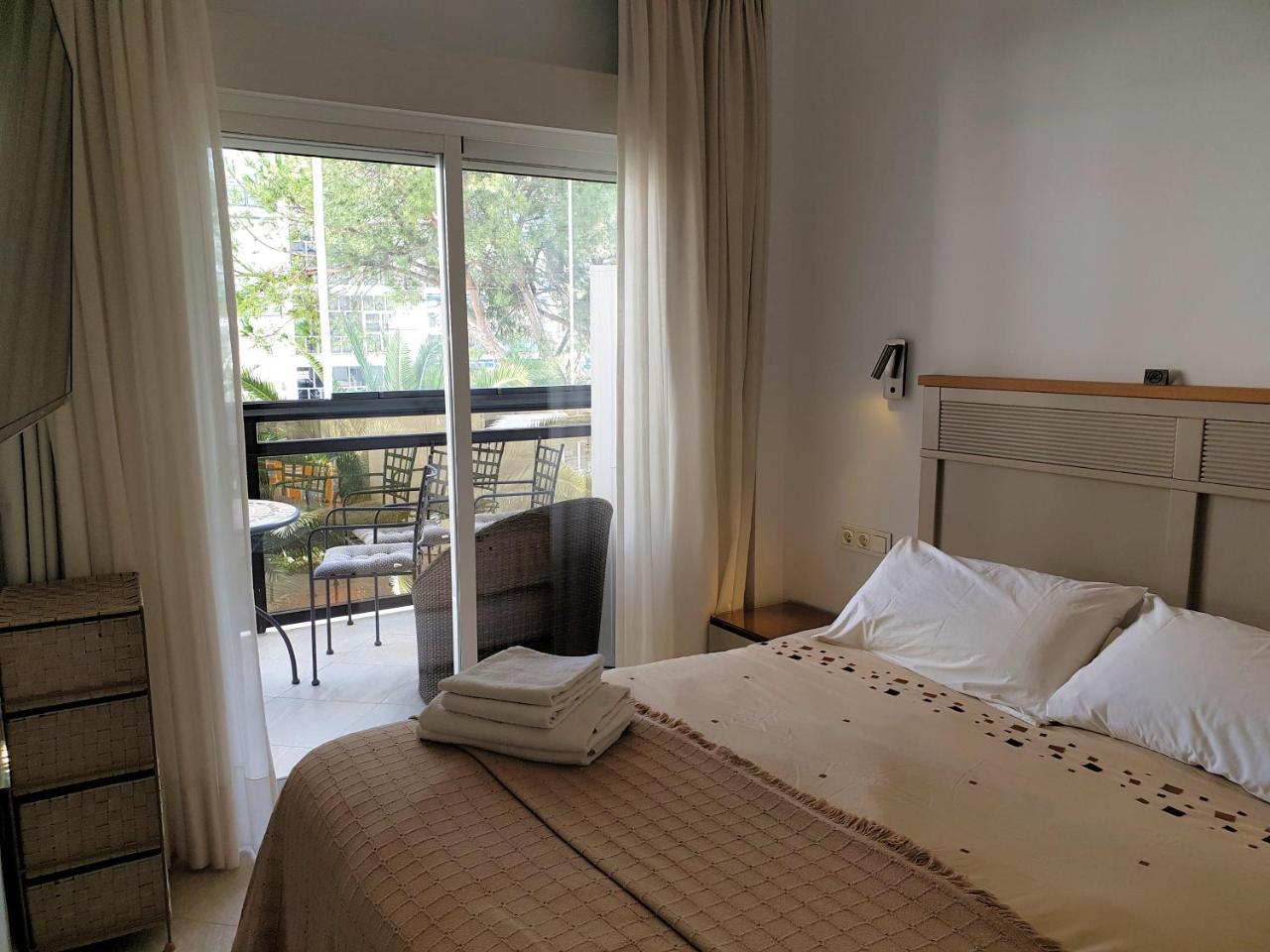 Skol Apartments Марбеля Екстериор снимка