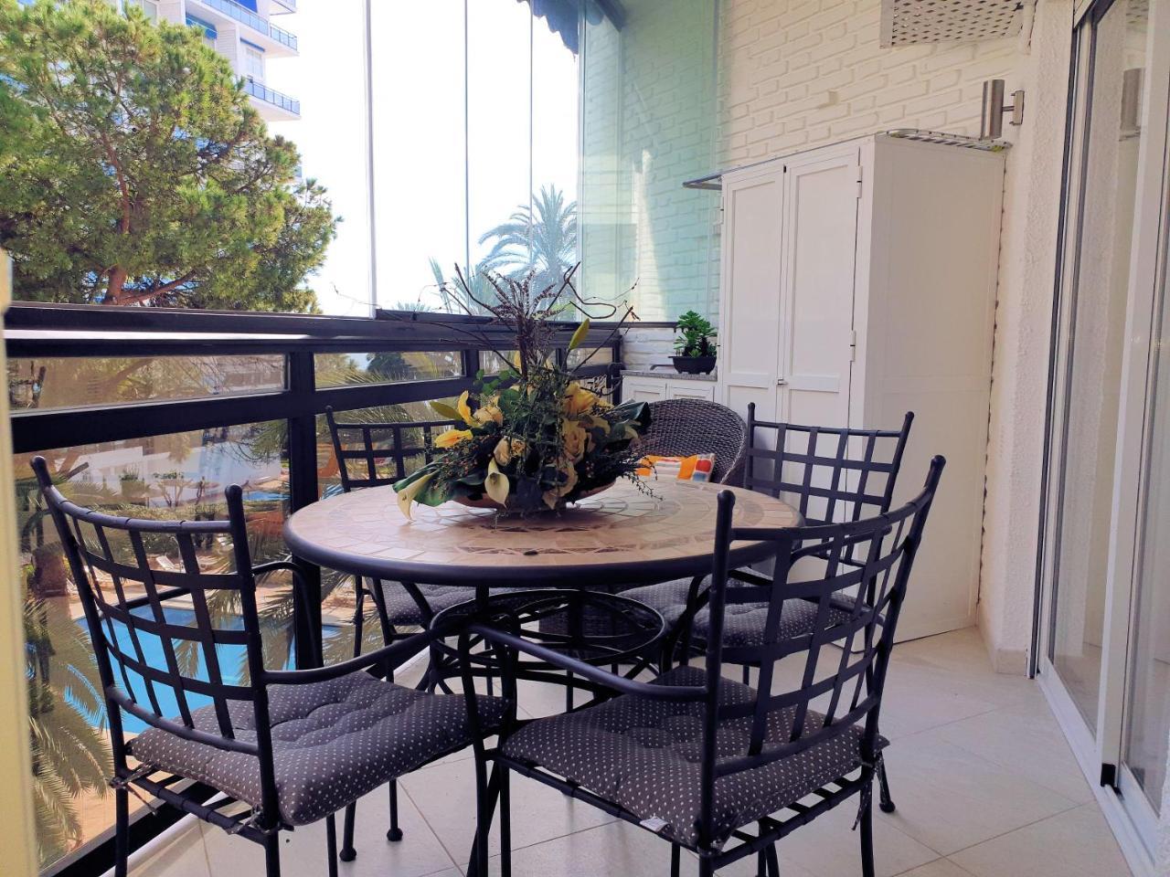 Skol Apartments Марбеля Екстериор снимка